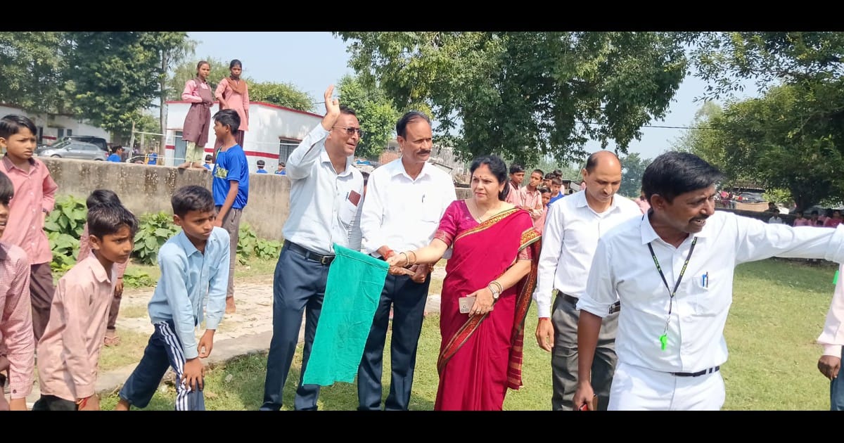 sankul-level-sports-competition-dalelganj-pilibhit-green-flag.jpg