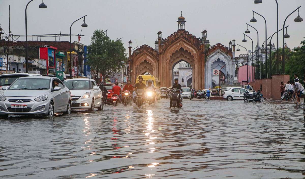 up-monsoon-heavy-rain-lucknow-alert.jpg